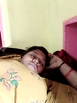 Snapshot of Hot_crety chatting on 03-14-26, 07:53 Hot crety online show from 03-14-26, 07:53