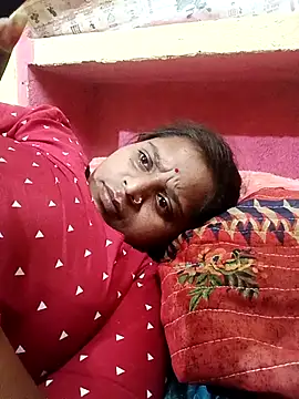 Snapshot of Hot_crety chatting on 05-18-26, 03:50 Hot crety online show from 05-18-26, 03:50
