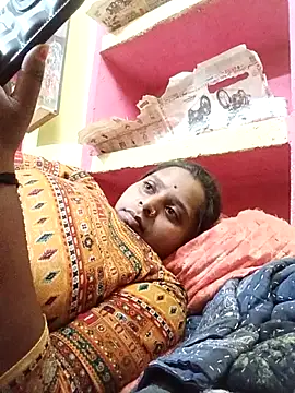 Snapshot of Hot_crety chatting on 06-07-26, 03:39 Hot crety online show from 06-07-26, 03:39