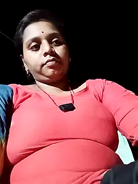 Snapshot of Hot_crety chatting on 06-03-26, 02:33 Hot crety online show from 06-03-26, 02:33