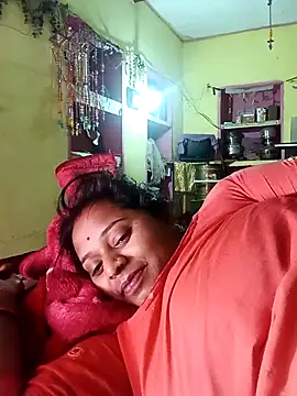 Snapshot of Hot_crety chatting on 03-08-26, 06:44 Hot crety online show from 03-08-26, 06:44