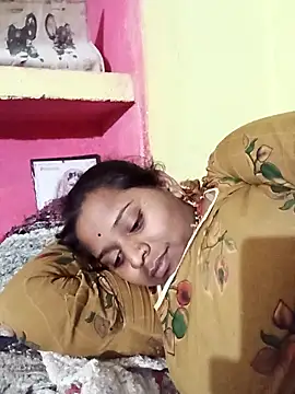 Snapshot of Hot_crety chatting on 03-28-26, 05:03 Hot crety online show from 03-28-26, 05:03