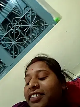 Hot crety online show from 10-11-25, 03:18