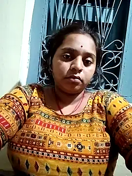 Hot crety online show from 10-17-25, 12:47