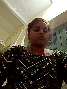 Hot crety online show from 10-17-25, 12:51