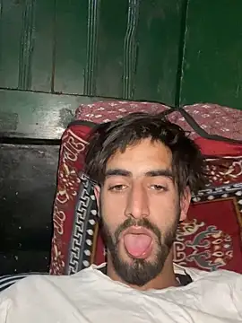 lyath3245 online show from 04-08-26, 06:31