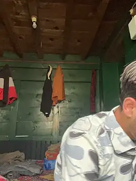 lyath3245 online show from 04-20-26, 11:24