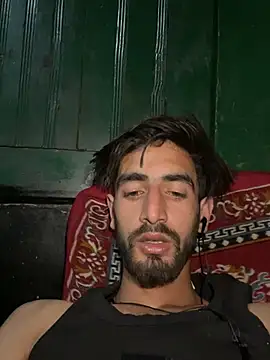 lyath3245 online show from 04-05-26, 06:58