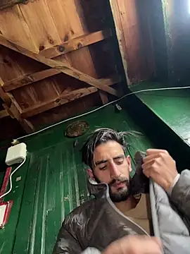 lyath3245 online show from 04-09-26, 07:14