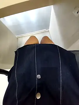 meomeocute online show from 10-10-25, 05:08