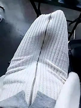 meomeocute online show from 11-30-25, 03:29