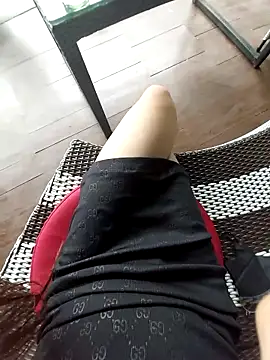 meomeocute online show from 10-31-25, 05:37