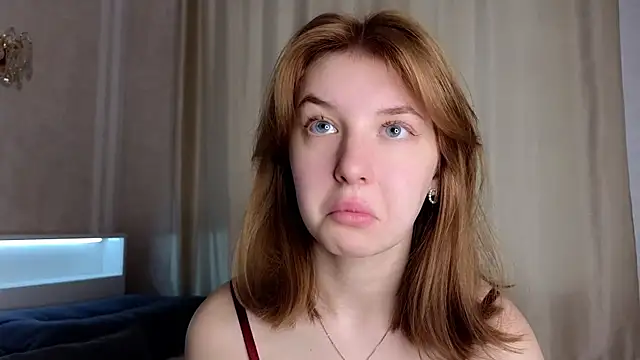 EasterBonney online show from 09-18-25, 01:08