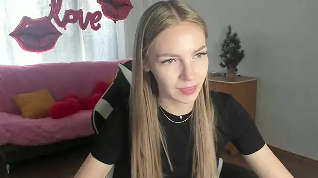 HitGyrl online show from 03-13-26, 08:08