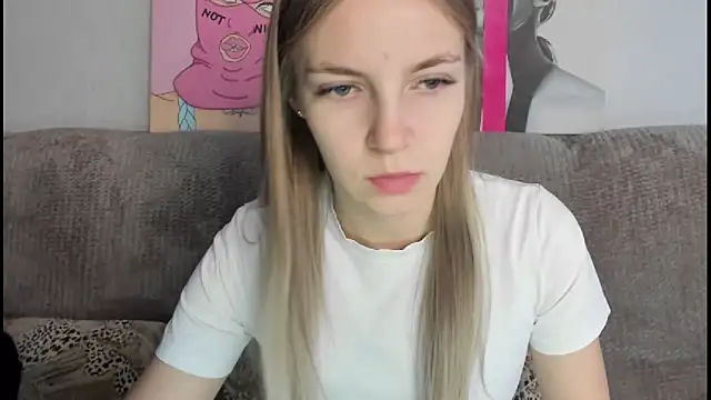 HitGyrl online show from 12-03-25, 08:14