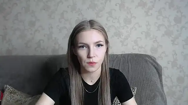 HitGyrl online show from 03-08-26, 08:06