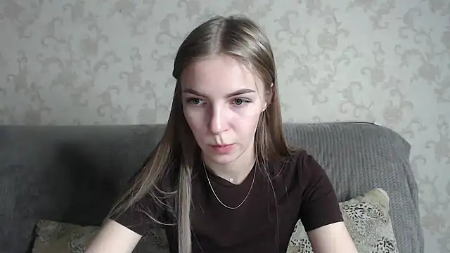 HitGyrl online show from 02-24-26, 01:06