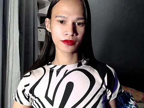 Snapshot of urseductivebarbie_xx chatting on 02-24-26, 11:00 urseductivebarbie xx online show from 02-24-26, 11:00