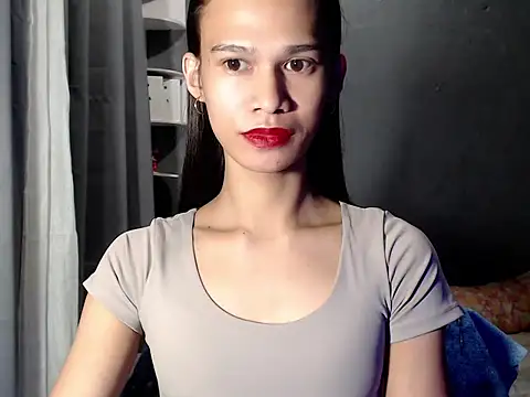 Snapshot of urseductivebarbie_xx chatting on 02-23-26, 02:17 urseductivebarbie xx online show from 02-23-26, 02:17