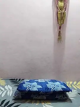 Snapshot of sneha_bebo chatting on 05-10-26, 03:58 sneha bebo online show from 05-10-26, 03:58