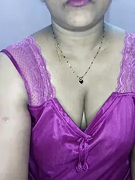 Snapshot of sneha_bebo chatting on 05-27-26, 04:03 sneha bebo online show from 05-27-26, 04:03