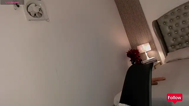 your half woman online show from 04-16-26, 09:39