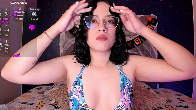 SweetAnya01 online show from 10-10-25, 04:13