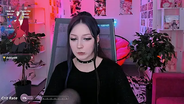 Snapshot of LiliLuna chatting on 10-12-25, 04:08 LiliLuna online show from 10-12-25, 04:08