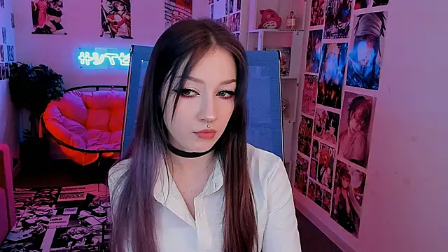 Snapshot of LiliLuna chatting on 09-20-25, 09:58 LiliLuna online show from 09-20-25, 09:58