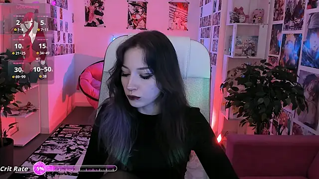 LiliLuna online show from 10-28-25, 03:22