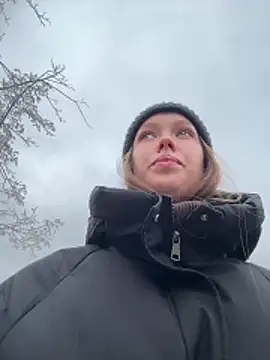 ElliRose online show from 10-29-25, 05:28