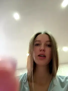 ElliRose online show from 10-01-25, 04:28