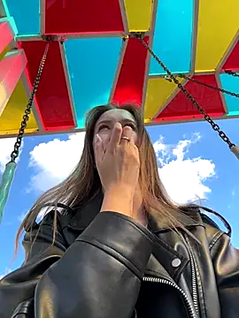 ElliRose online show from 09-17-25, 06:37