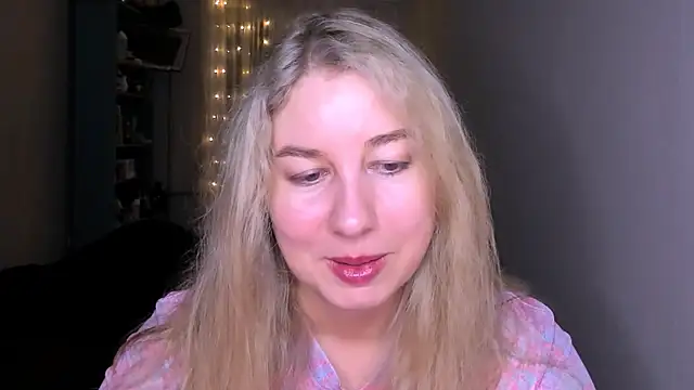 Snapshot of NancySanders chatting on 04-23-26, 03:57 NancySanders online show from 04-23-26, 03:57