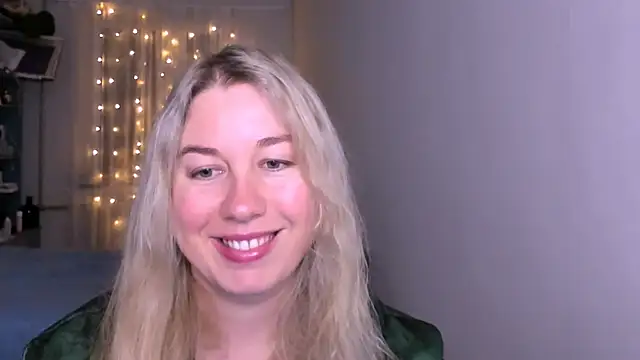 Snapshot of NancySanders chatting on 05-28-26, 06:47 NancySanders online show from 05-28-26, 06:47