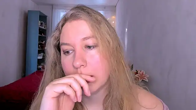 Snapshot of NancySanders chatting on 02-11-26, 06:13 NancySanders online show from 02-11-26, 06:13