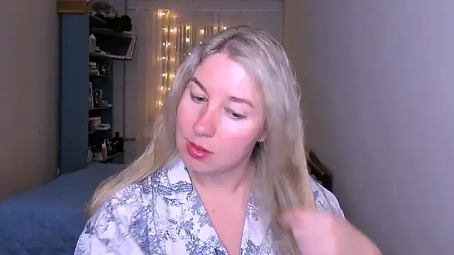 Snapshot of NancySanders chatting on 05-09-26, 08:12 NancySanders online show from 05-09-26, 08:12