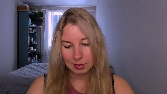 Snapshot of NancySanders chatting on 05-17-26, 07:52 NancySanders online show from 05-17-26, 07:52
