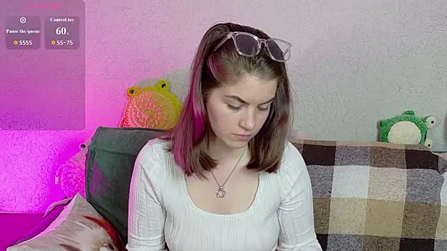 Snapshot of ElzaBlis chatting on 05-24-26, 01:11 ElzaBlis online show from 05-24-26, 01:11