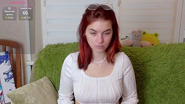 Snapshot of ElzaBlis chatting on 10-05-25, 03:03 ElzaBlis online show from 10-05-25, 03:03