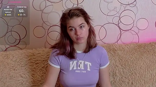 Snapshot of ElzaBlis chatting on 09-14-25, 01:22 ElzaBlis online show from 09-14-25, 01:22