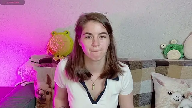 Snapshot of ElzaBlis chatting on 06-17-26, 02:38 ElzaBlis online show from 06-17-26, 02:38