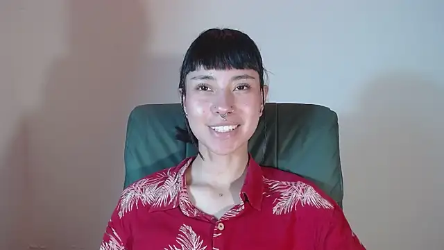 Snapshot of _mavis2 chatting on 10-20-25, 08:09 mavis2 online show from 10-20-25, 08:09