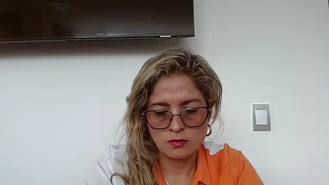linda-mature43 online show from 10-15-25, 05:10