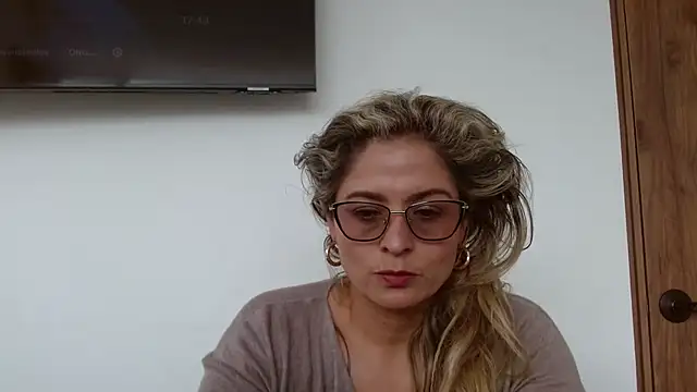 linda-mature43 online show from 10-09-25, 06:30
