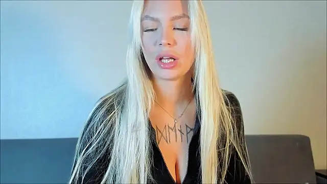 Eva Re online show from 10-07-25, 06:14