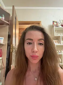 Snapshot of MarinaDiva11_74 chatting on 06-27-26, 08:48 MarinaDiva11 74 online show from 06-27-26, 08:48