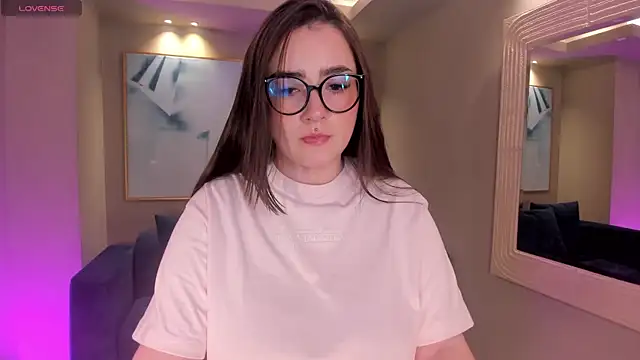 SarahRhodes  online show from 09-30-25, 07:42