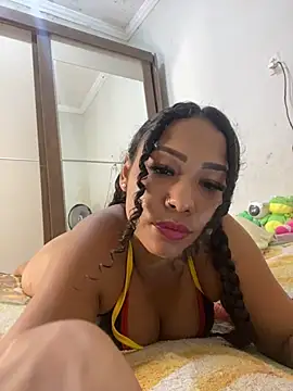 Snapshot of jhennyfer chatting on 11-20-25, 05:08 jhennyfer online show from 11-20-25, 05:08