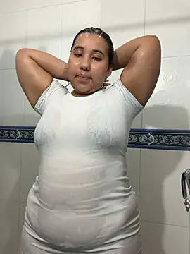 la pequena culona online show from 04-15-26, 09:26